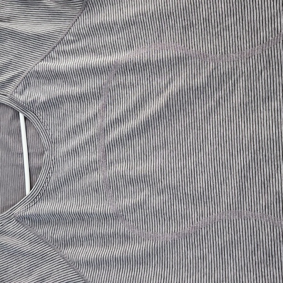 Lululemon Women's Swiftly Tech Short Sleeve Shirt Gray Black Stripe Size 14 - Picture 7 of 7